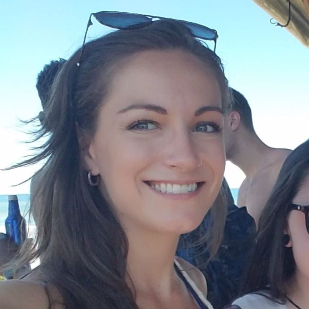 Meet your Posher, Carly